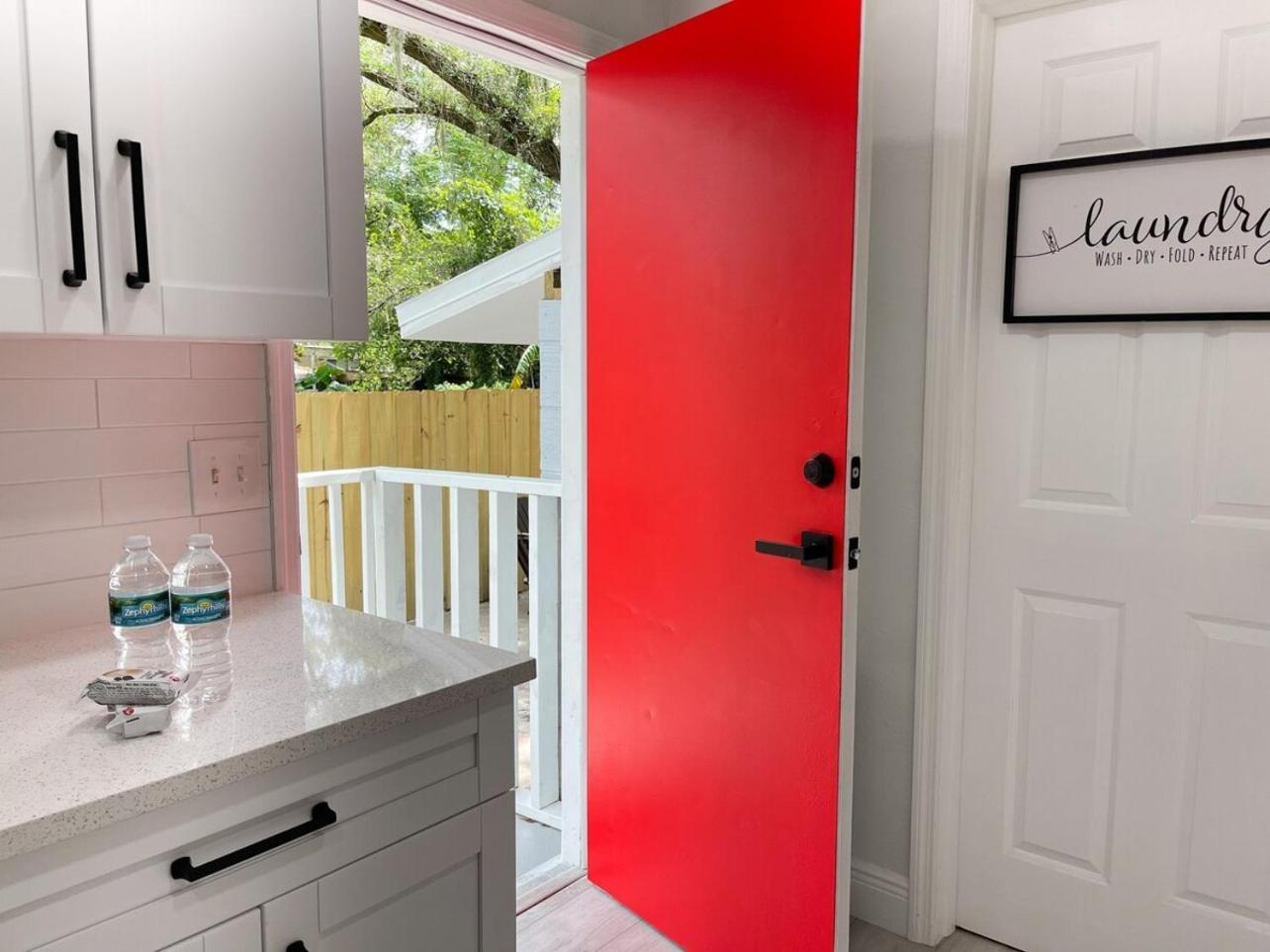 Homey Cozy Newly Renovated Stylish&Chic 7 Guests Tampa Bagian luar foto