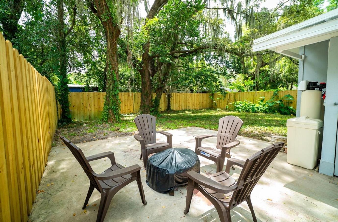Homey Cozy Newly Renovated Stylish&Chic 7 Guests Tampa Bagian luar foto